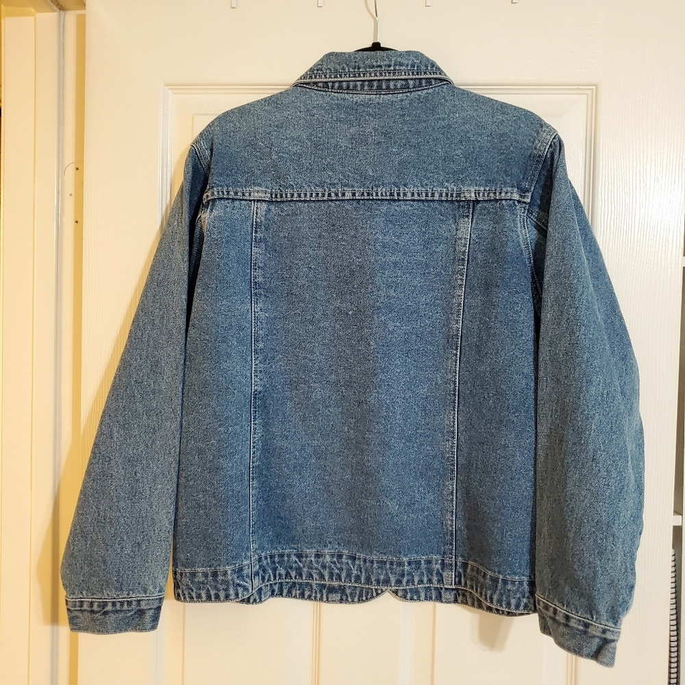 Bill Blass Floral embroidered jean jacket Lg. Petite - Picture 6 of 7